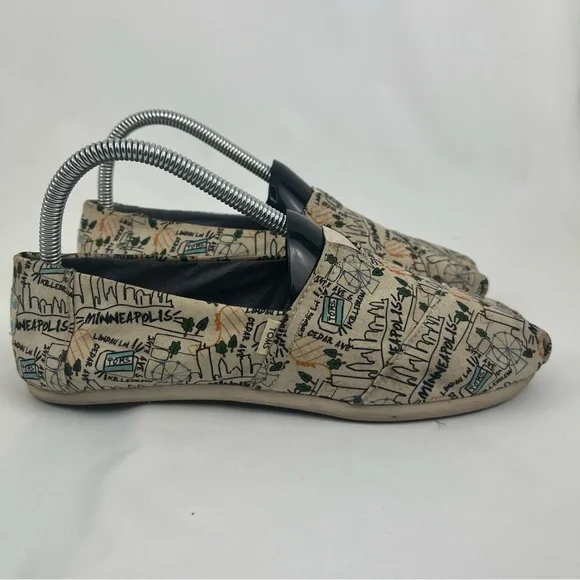 Toms | Shoes | Toms Womens Classic Natural Printed Canvas  display picture 3